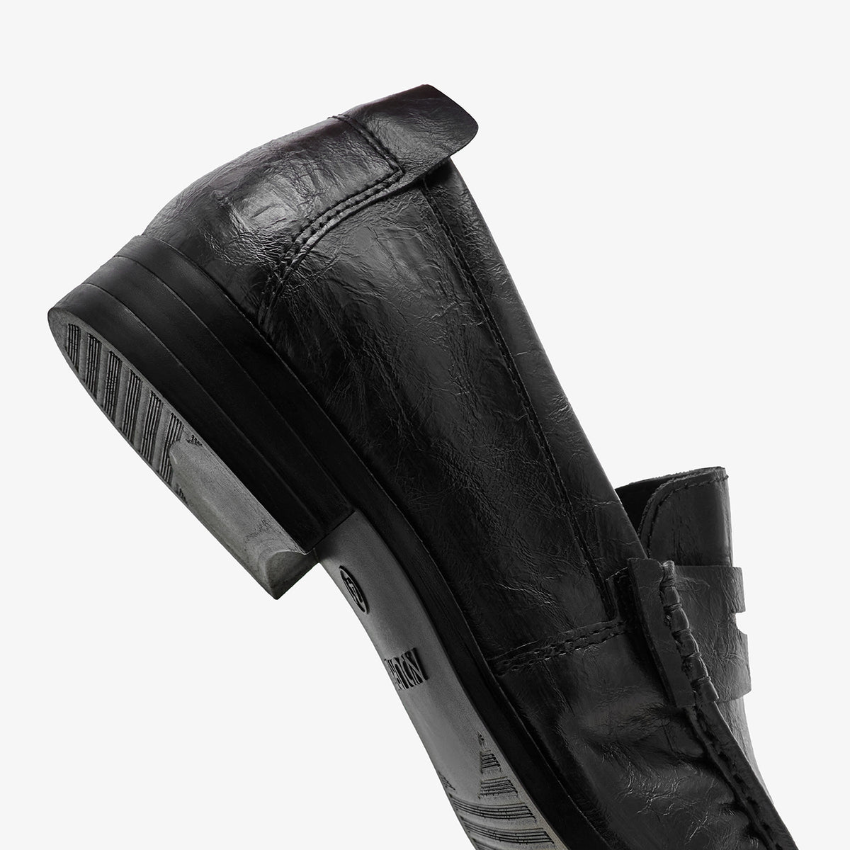 Men’s Textured Penny Loafers