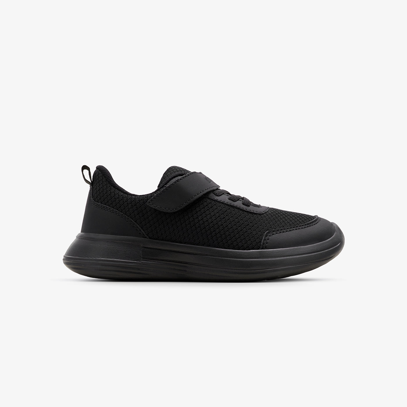 nike boys school shoes