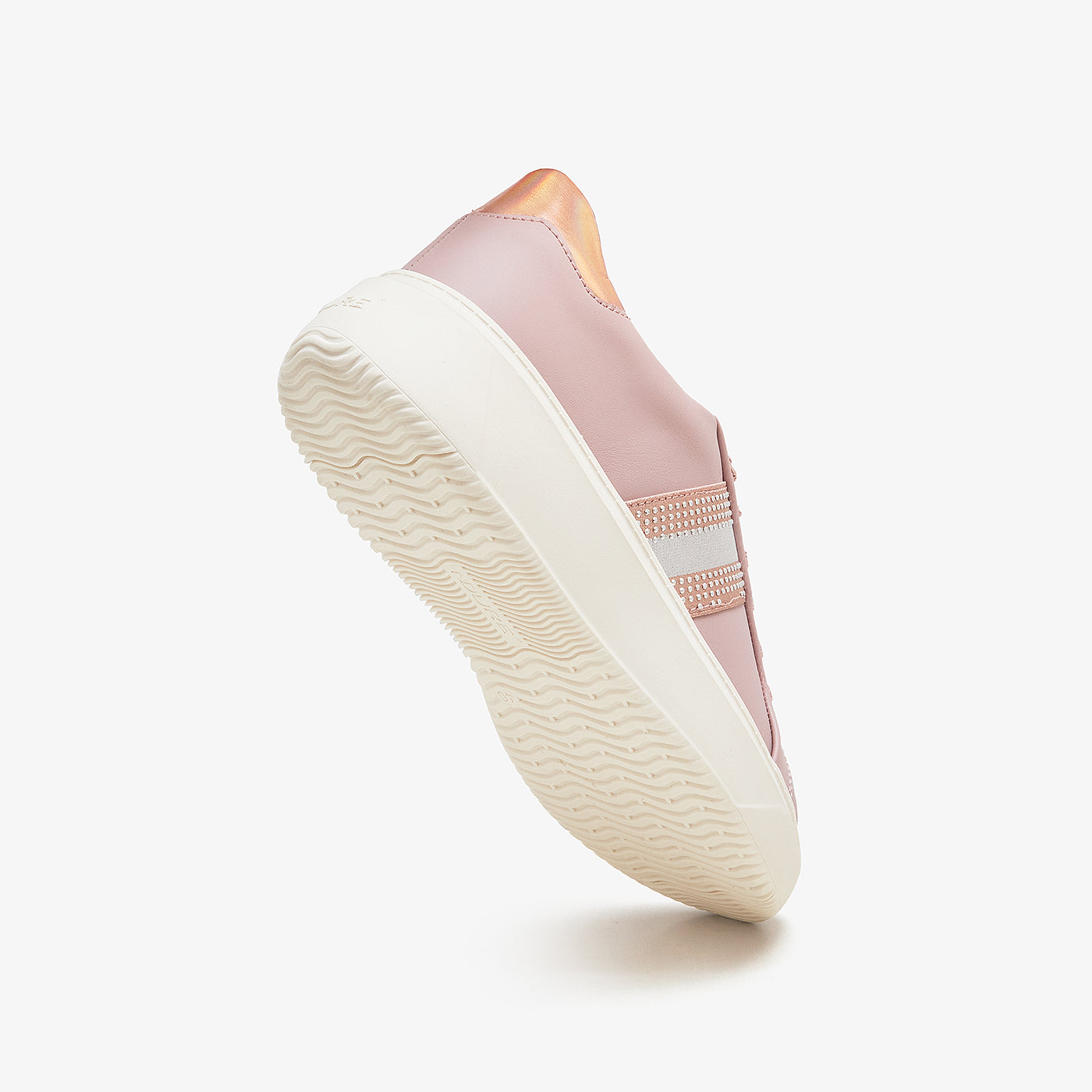 Women's Relaxed Fit Kicks