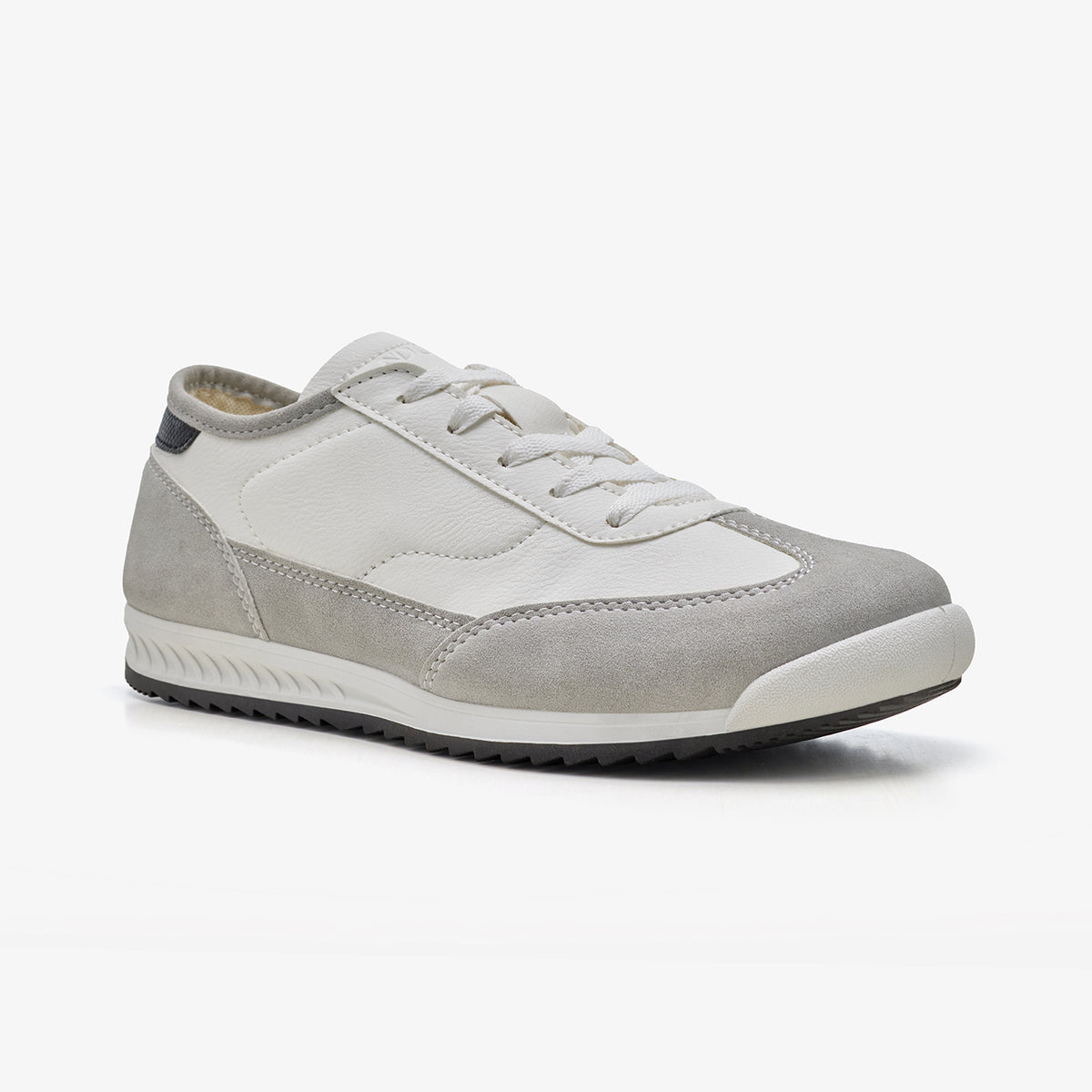 Women’s Low-Profile Panelled Sneakers