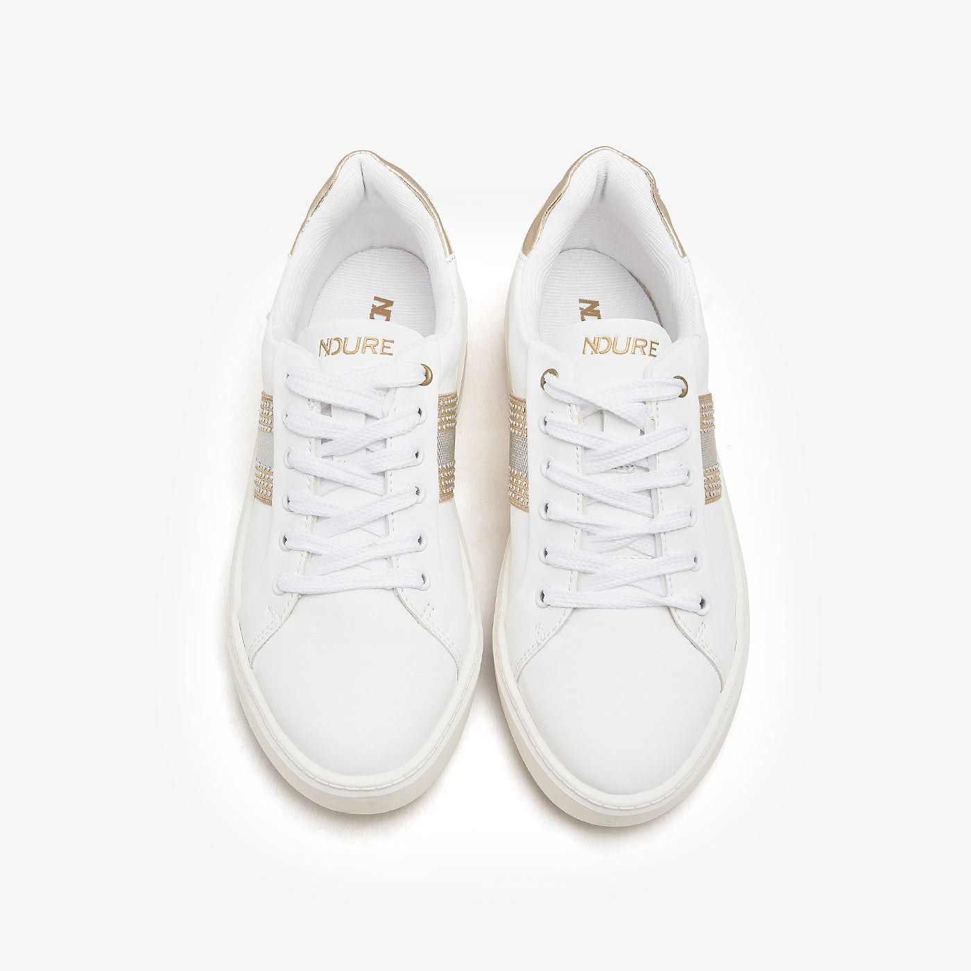 Women's Relaxed Fit Kicks