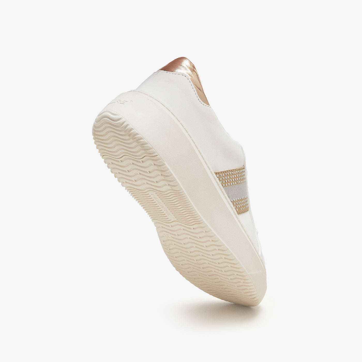 Women's Relaxed Fit Kicks