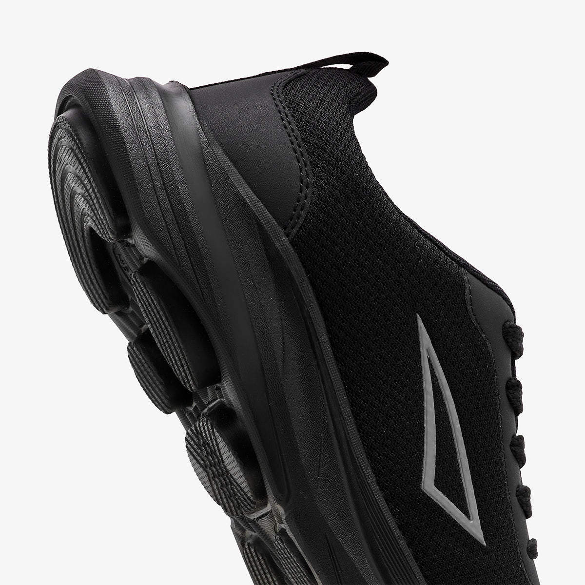 Men’s Lace-Up Mesh Sneakers