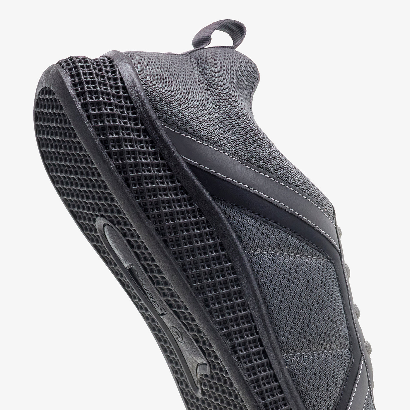 Best joggers shoes in pskistan