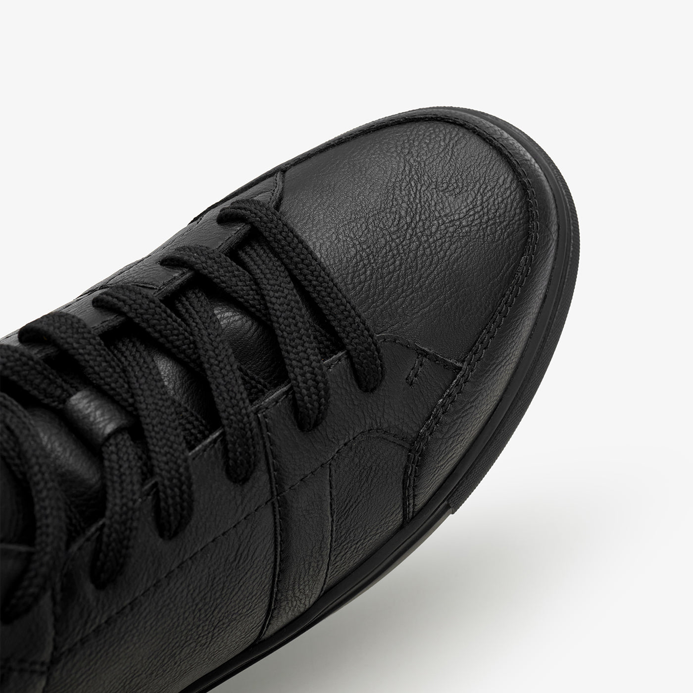 NDURE X HR – Men’s Contrast Detail Sneakers – Limited Edition