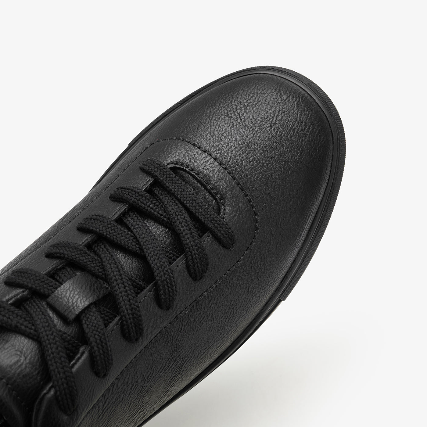 NDURE X HR – Men’s Tonal Black Sneaker with Contrast Heel – Limited Edition