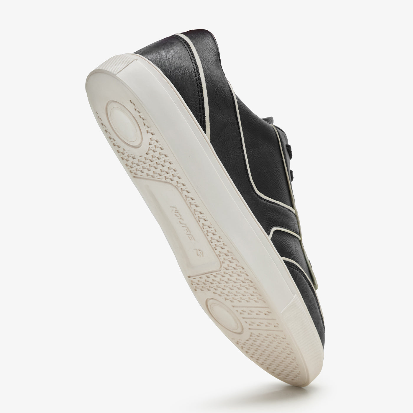 NDURE X HR – Men’s Contrast Detail Sneakers – Limited Edition
