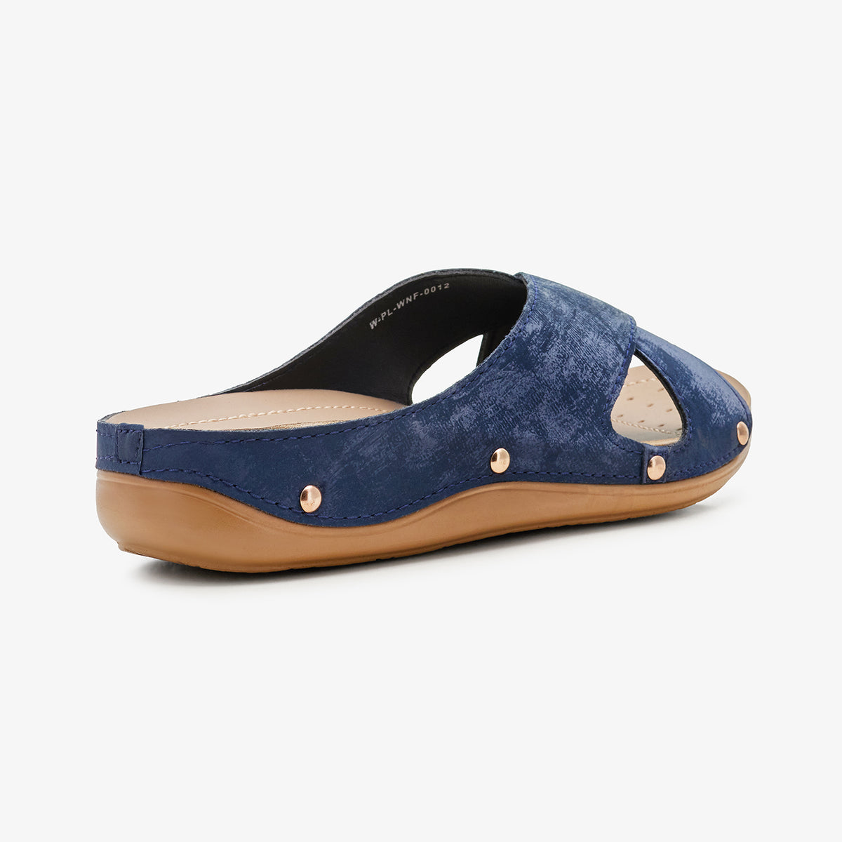WOMEN’s CROSS-STRAP SLIDES