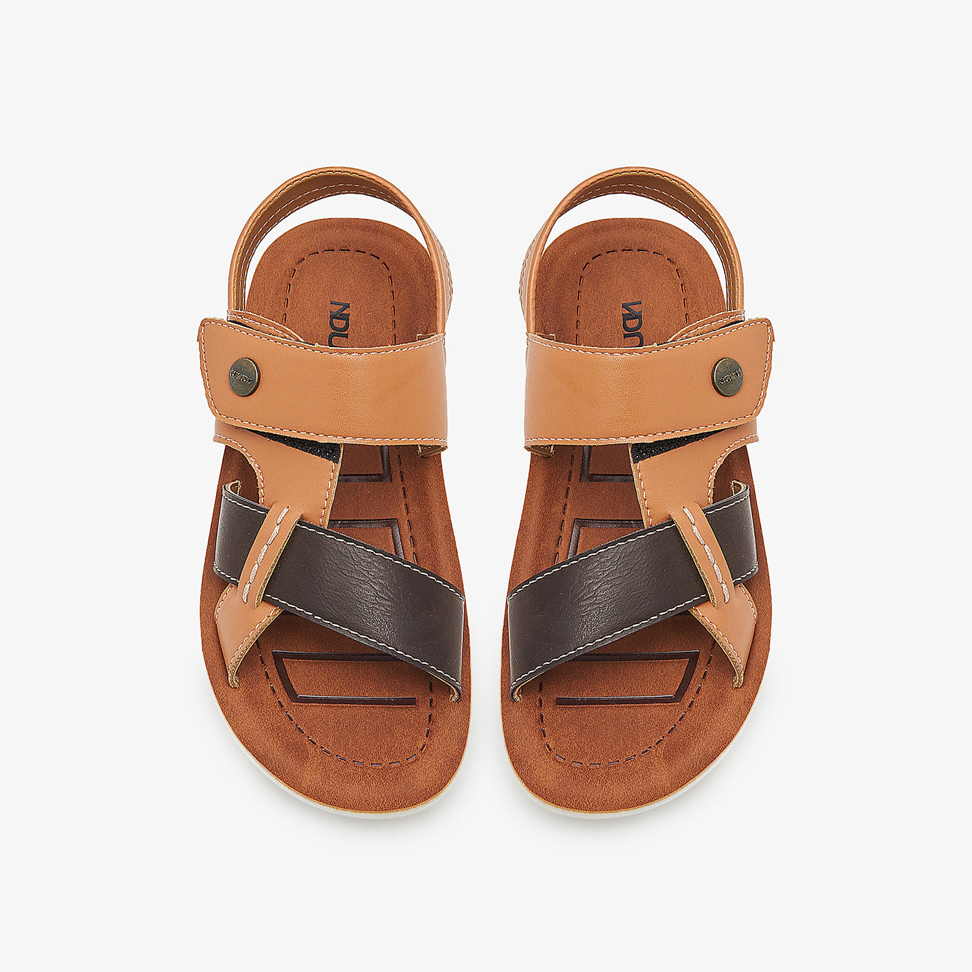 Casual sandals in Pakistan